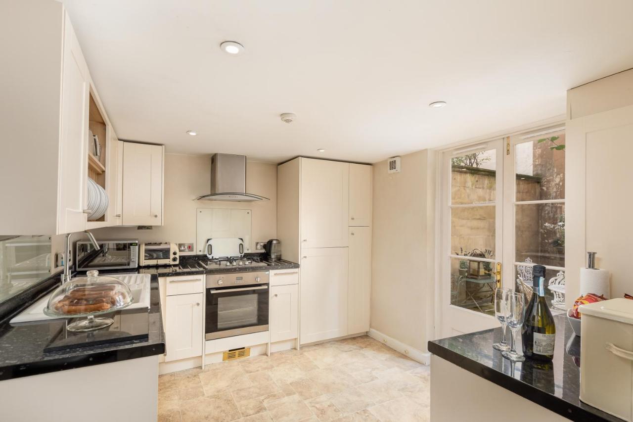 Abbey Mews In The Heart Of Bath, Bath Keys Apartment Bagian luar foto