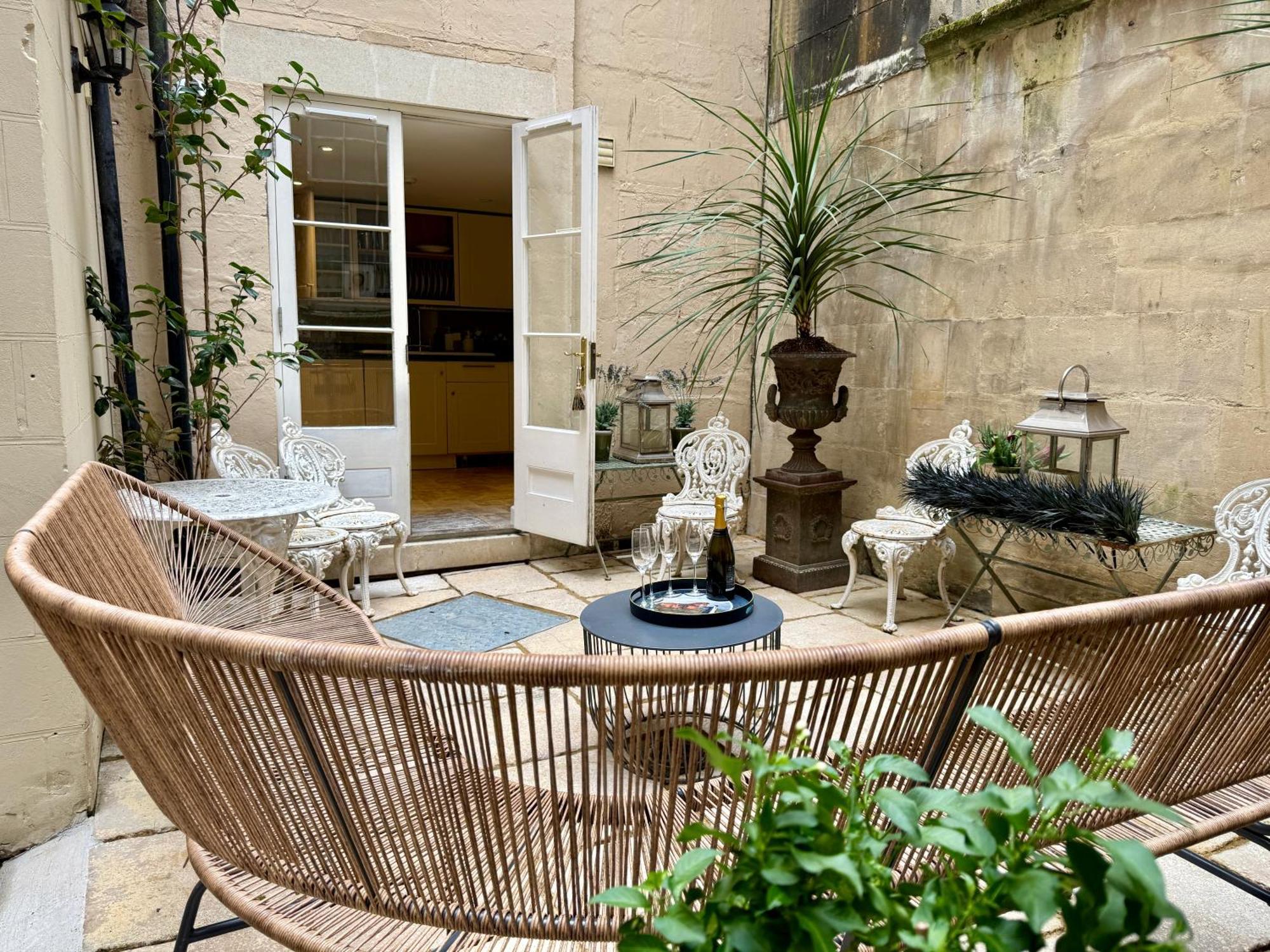 Abbey Mews In The Heart Of Bath, Bath Keys Apartment Bagian luar foto