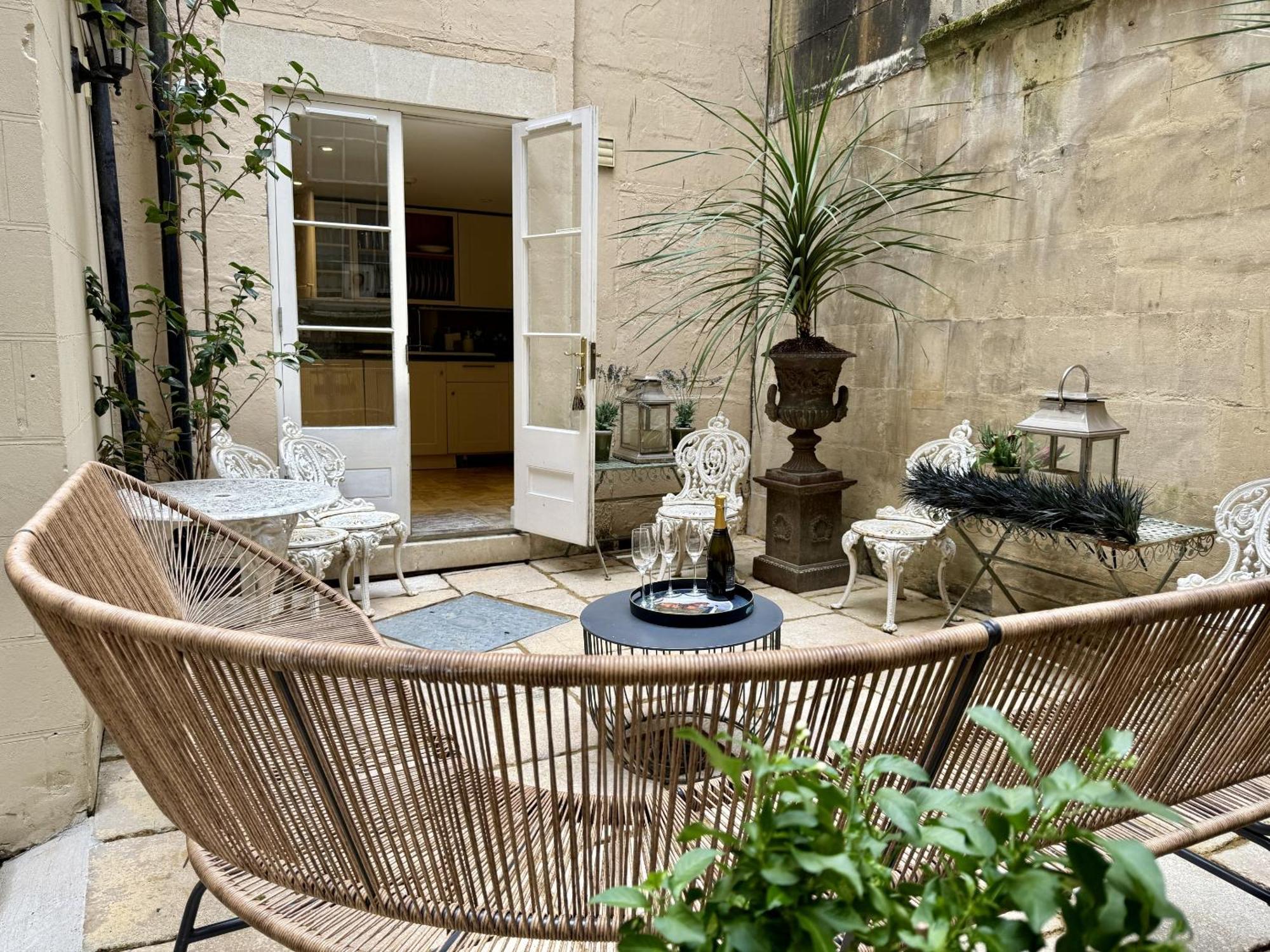 Abbey Mews In The Heart Of Bath, Bath Keys Apartment Bagian luar foto